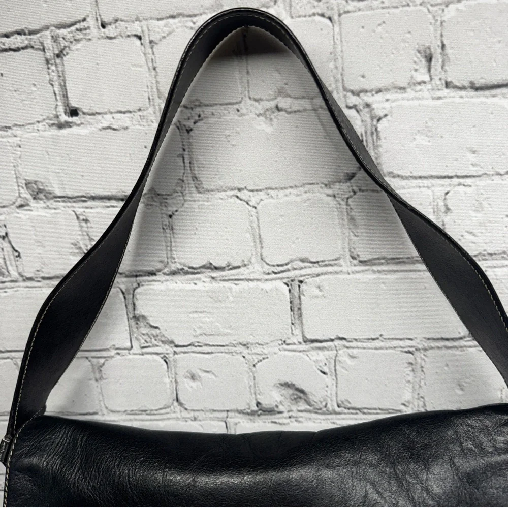 Kate Spade made in Italy vintage shoulder Black Leather women’s Bag